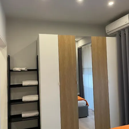 Jetmira's Cozy Haven Appartement