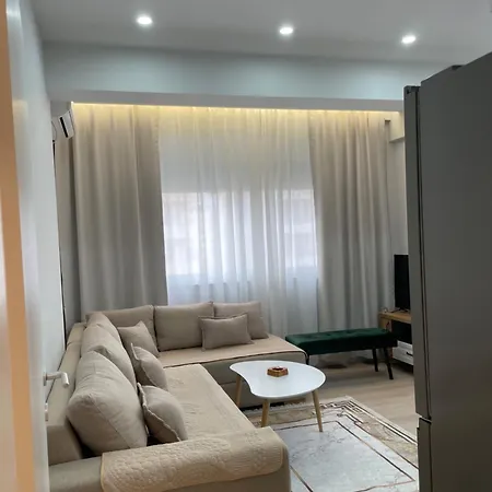 Jetmira's Cozy Haven * Durrës