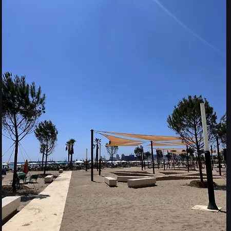 Lägenhet Jetmira's Cozy Haven Durrës